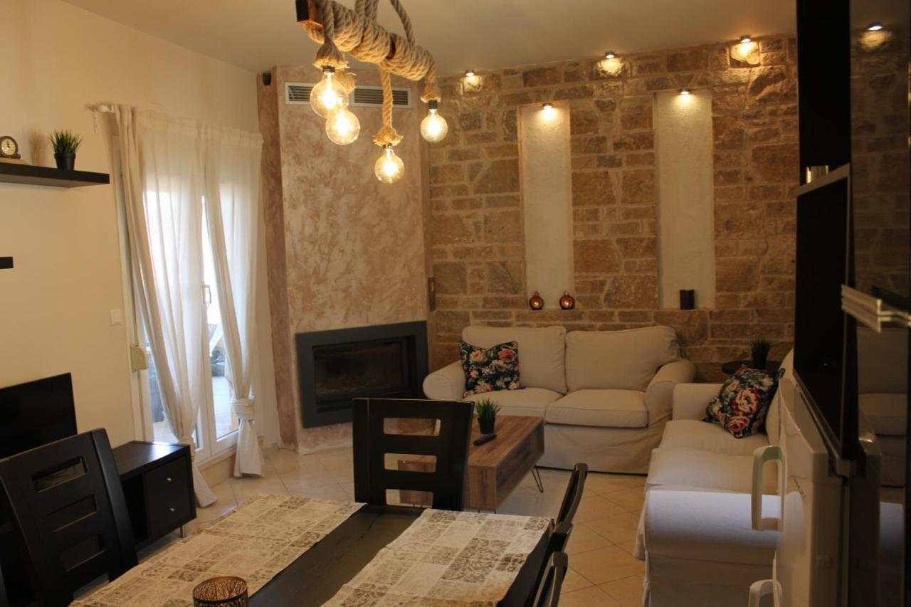 Stone Apartment เทสซาโลนิกิ ภายนอก รูปภาพ