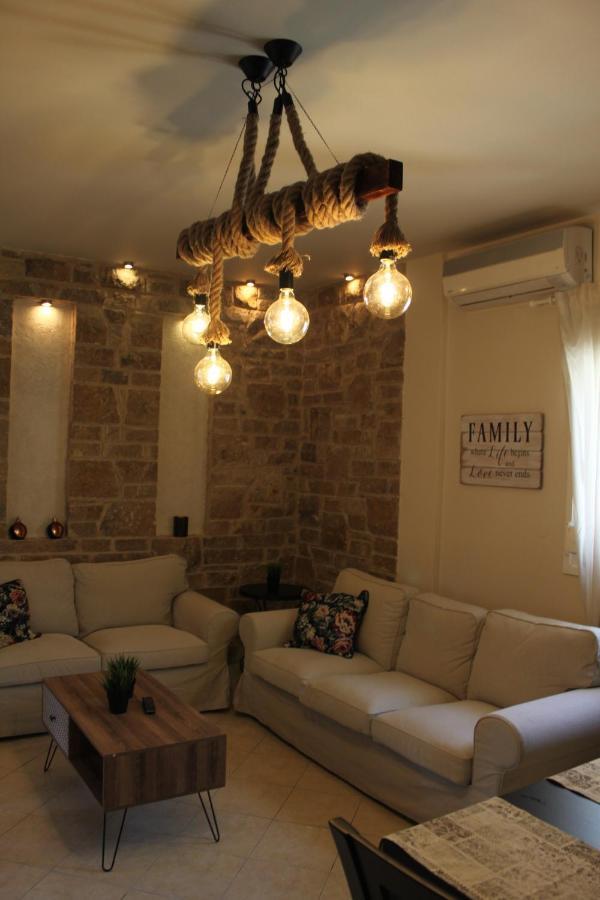 Stone Apartment เทสซาโลนิกิ ภายนอก รูปภาพ